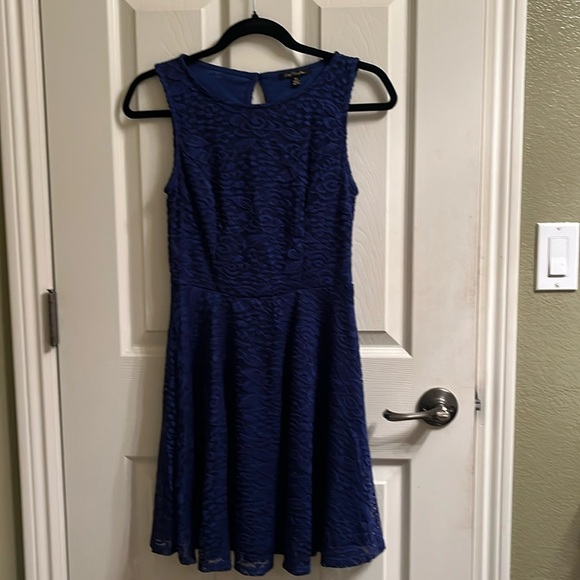Cozy Triangles Dresses & Skirts - Cute royal blue part dress, size XS.